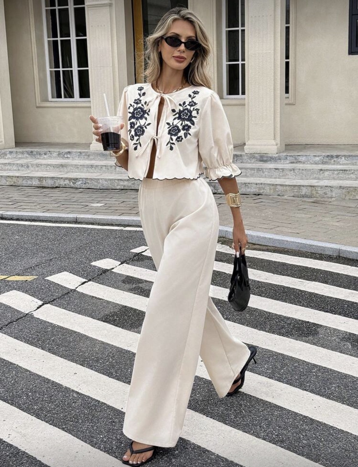 Conjunto pantalón largo bordado negro